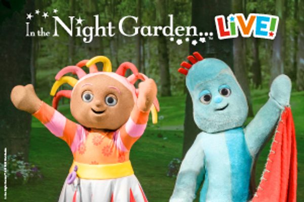 Igglepiggle and Upsy Daisy waving.